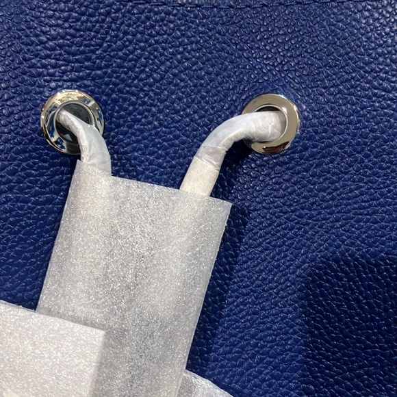 MICHAEL KORS
Mercer Gallery Small Pebbled Leather Shoulder Bag
30H9SZ5L1L - Picture 8 of 12